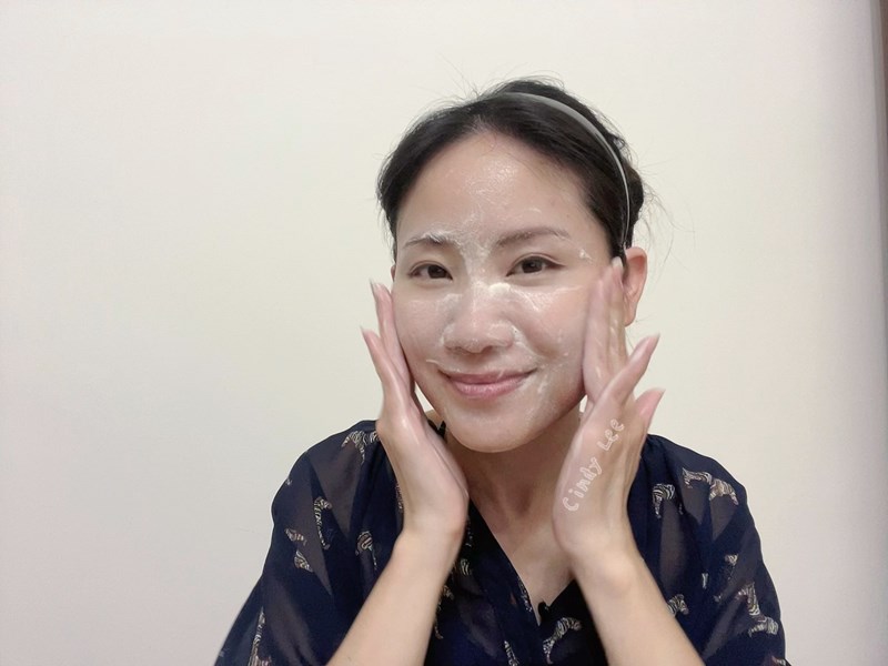 [保養]乾濕都好用【KOZI潔淨釋放洗卸凝膠】Cindy開箱